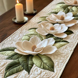 Caminito de mesa acolchado que evoca la elegancia de las flores