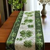 Caminito de mesa de acolchado del bosque esmeralda