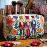 Bolso de Maquillaje Acolchado con Encanto de Cascanueces